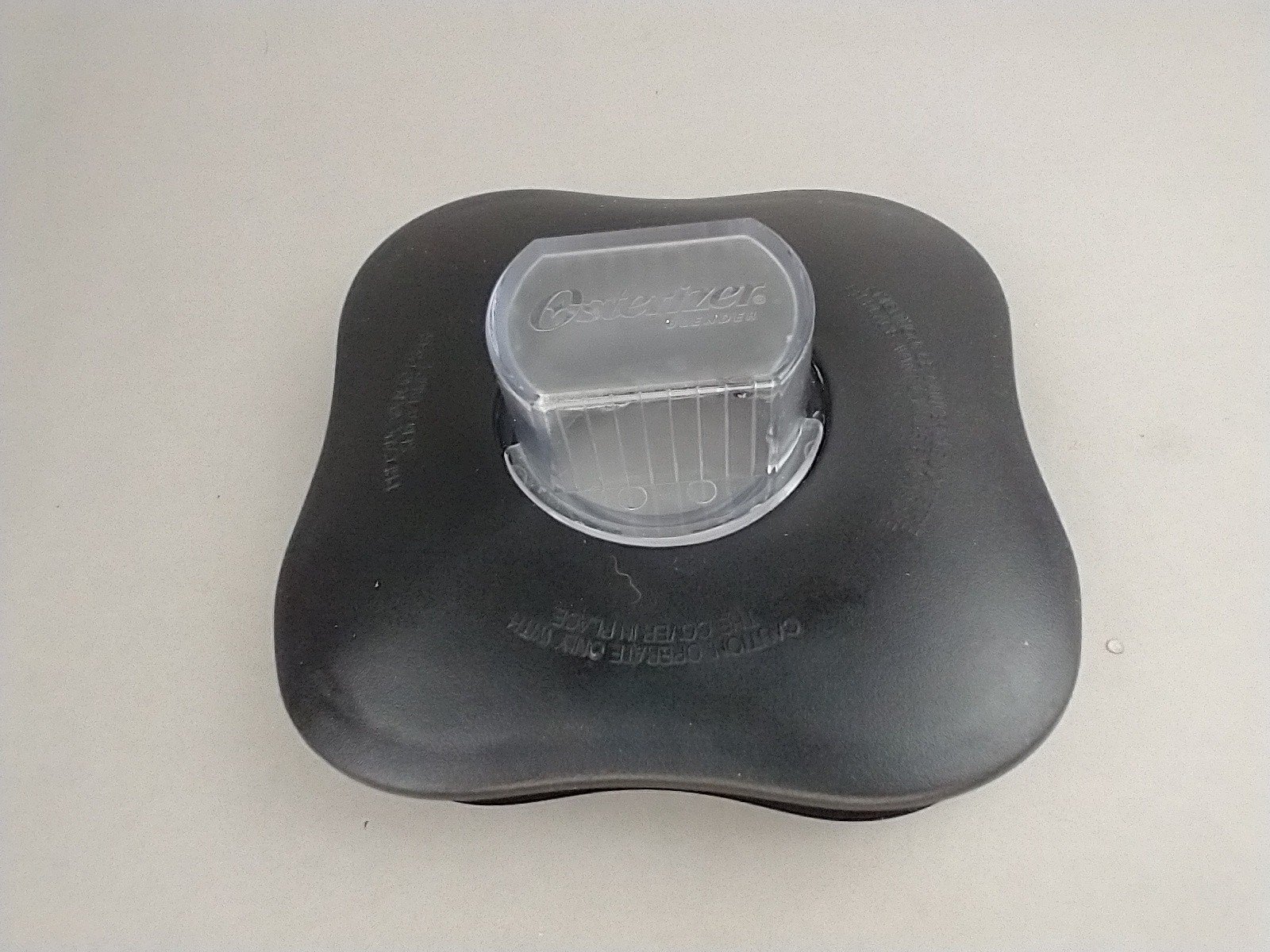 Oster Blender Clover Shaped Top Genuine Replacement Lid & Center Fill Cap Only