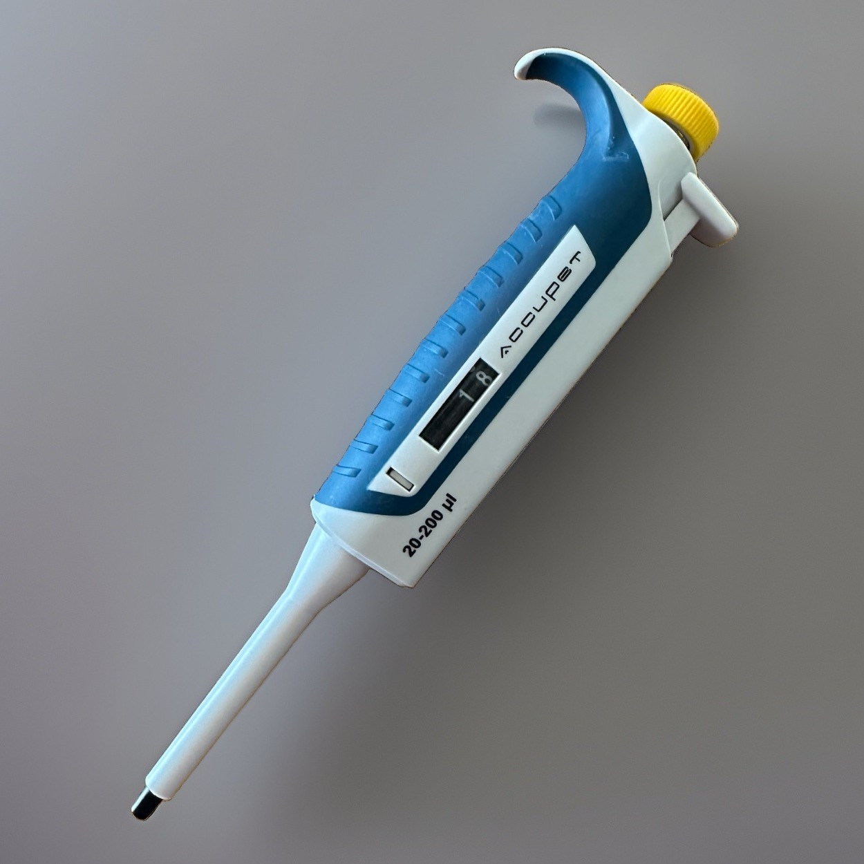 Chemglass Accupet (20 – 200 µL) Single Channel Micropipette Pipette