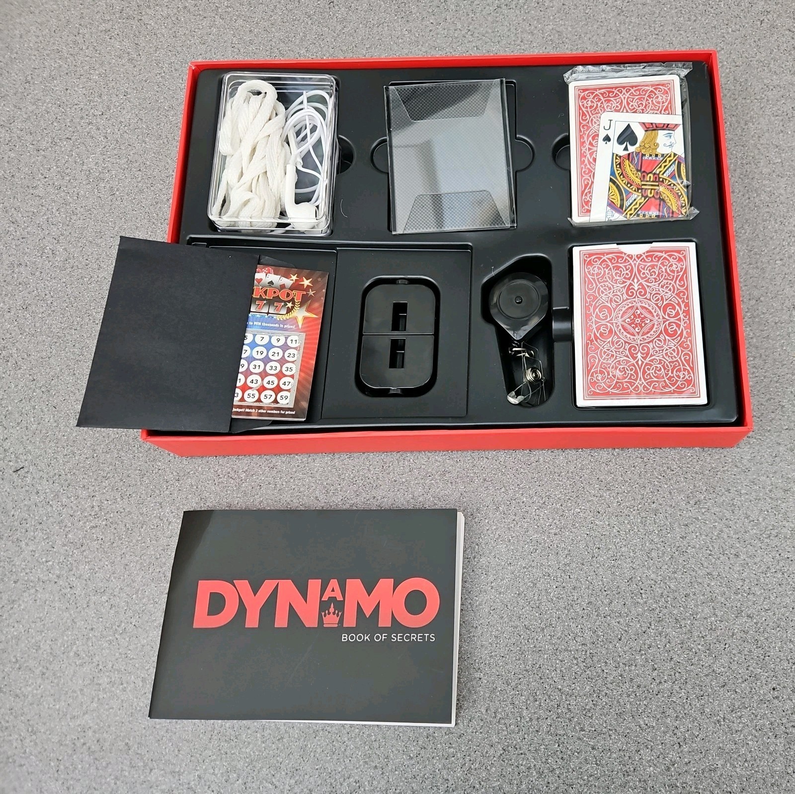 Dynamo Magickit Magic Set Kit Card Tricks NECA Games Used Once Age 8 Circle