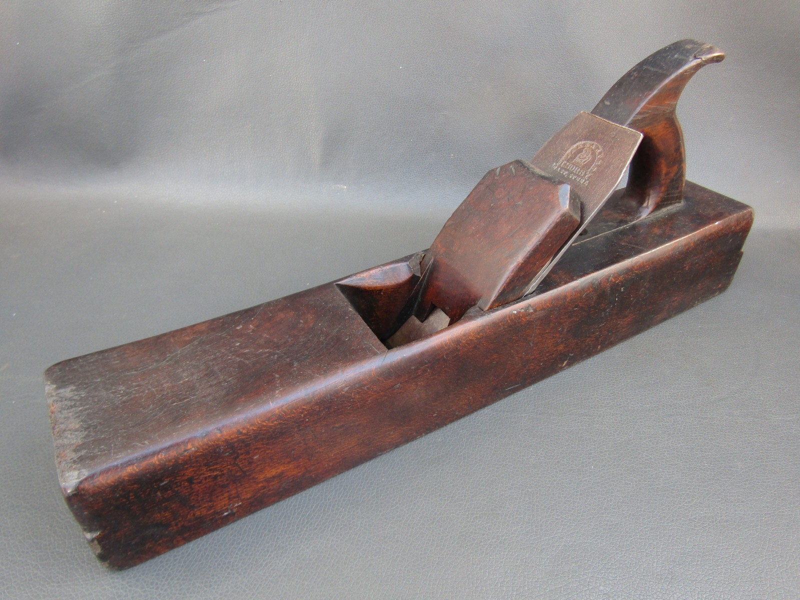 Wooden 16" jack plane vintage old tool with offset handle