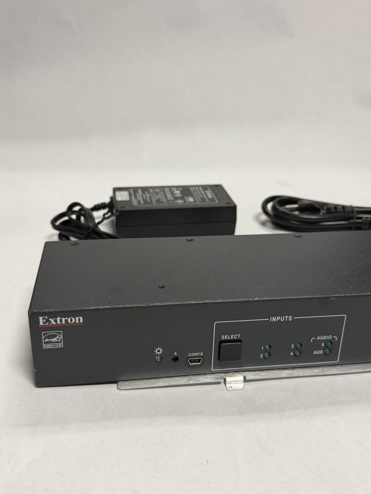 Extron PVS 405D Polevault Switcher With Power Adapter