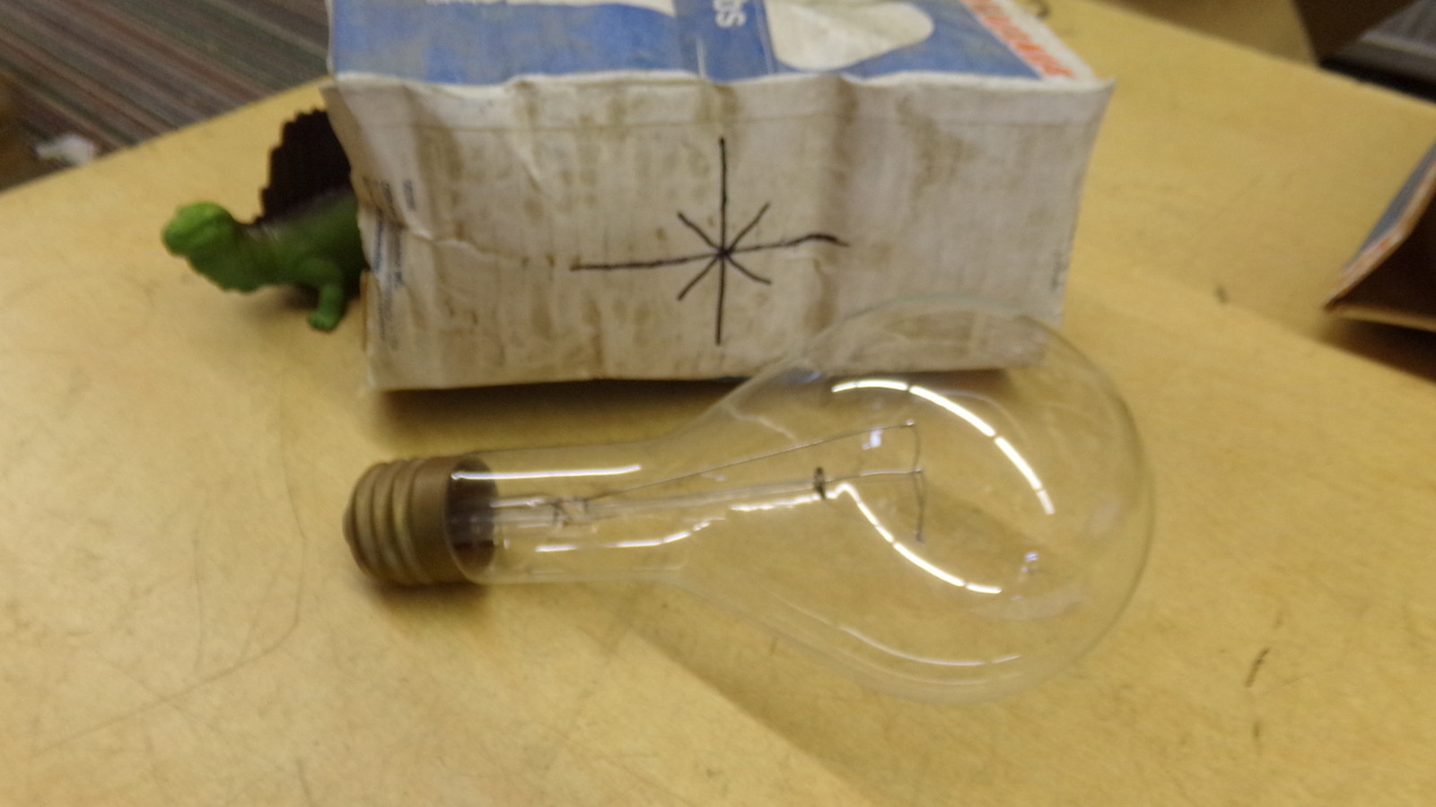 NEW Sylvania 300W S82088 Bulb *Free Shipping*