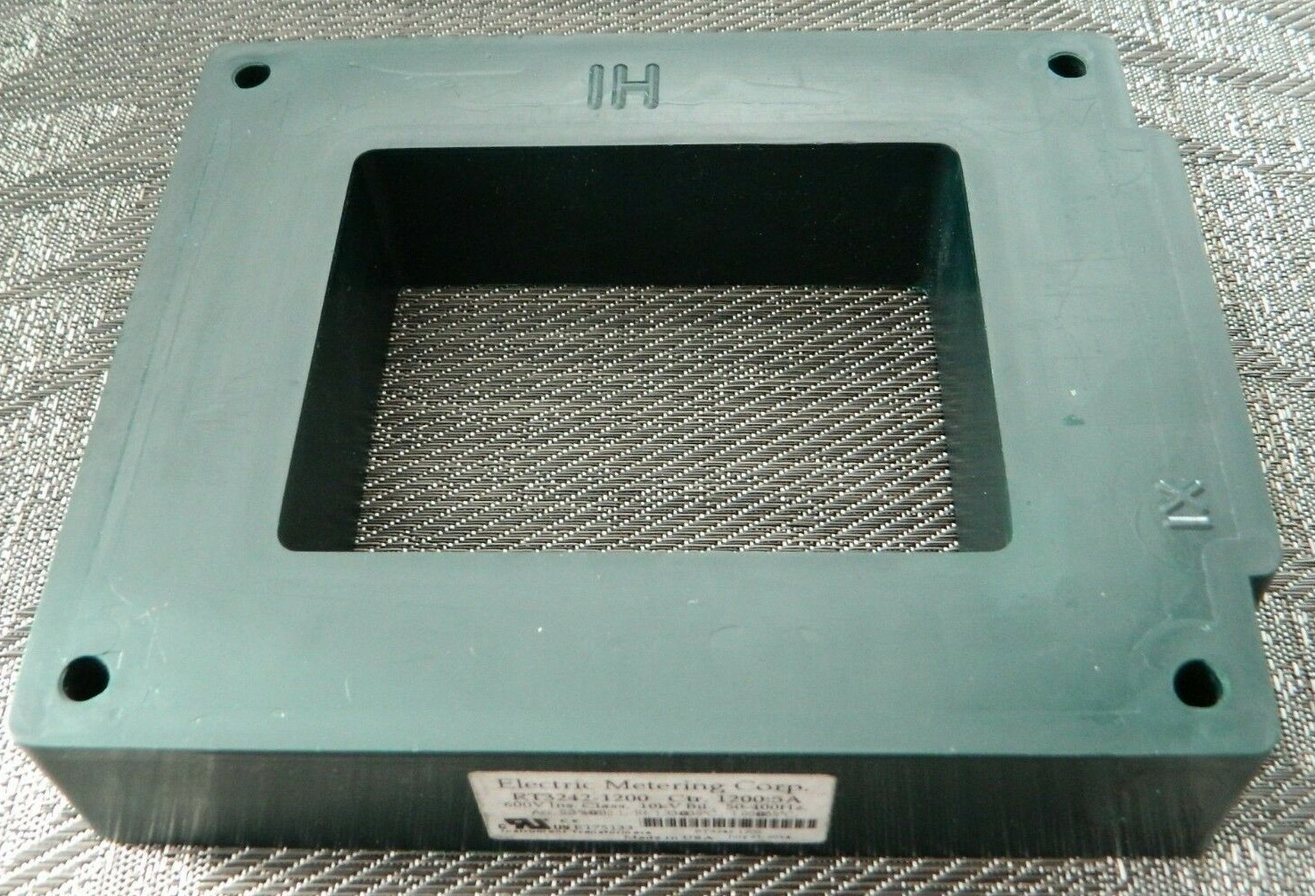 New Instrument Current Transformer Rectangular 1200:5 Amps  RT3242-1200