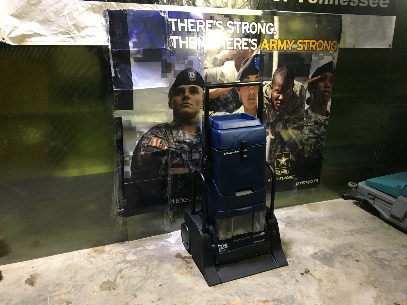 Host Liberator Dry Extraction Carpet Cleaner "NO-SHIPPING"