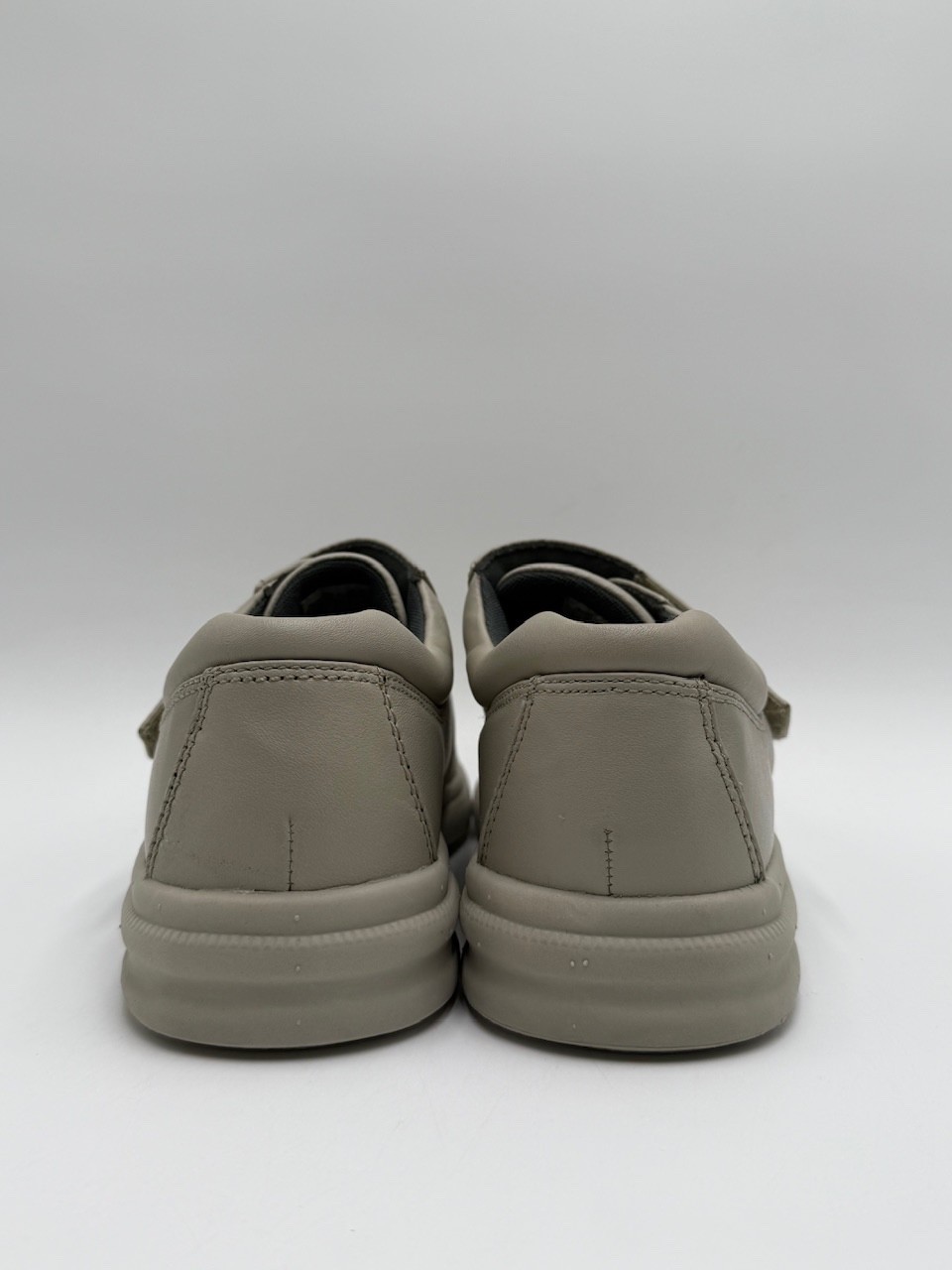 Hush Puppies H18802 GIL Men's NEW Running Sneaker White Multiple Sizes