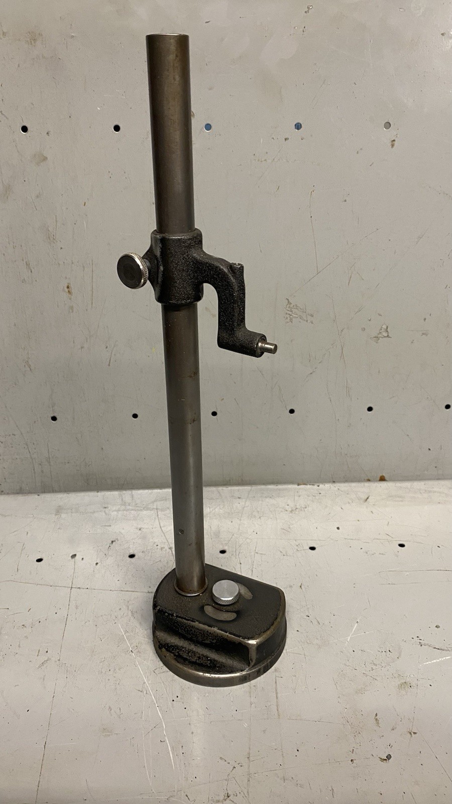 Indicator Comparator Stand With Fine Adjustment