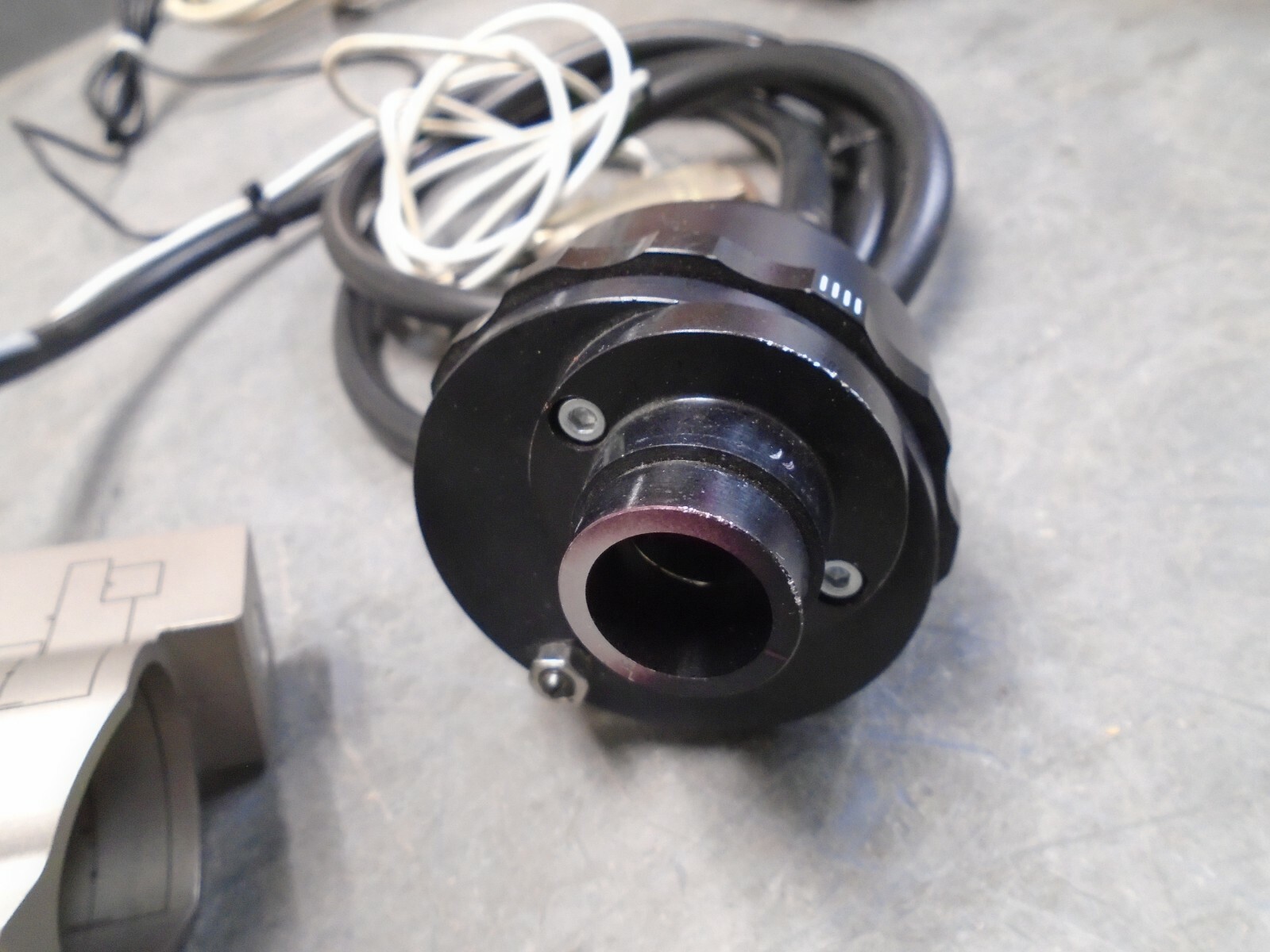 VDS Vosskuhler CCD-1300B scan camera with attachment