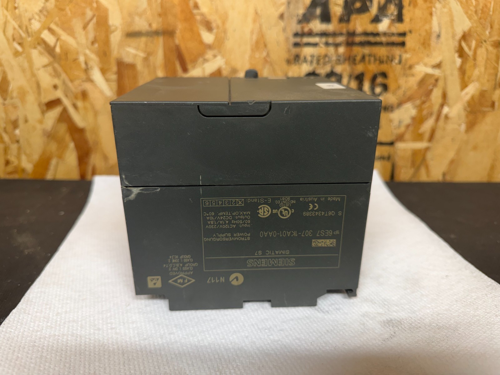 SIEMENS 6ES7 307-1KA01-0AA0 SIMATIC S7 POWER SUPPLY