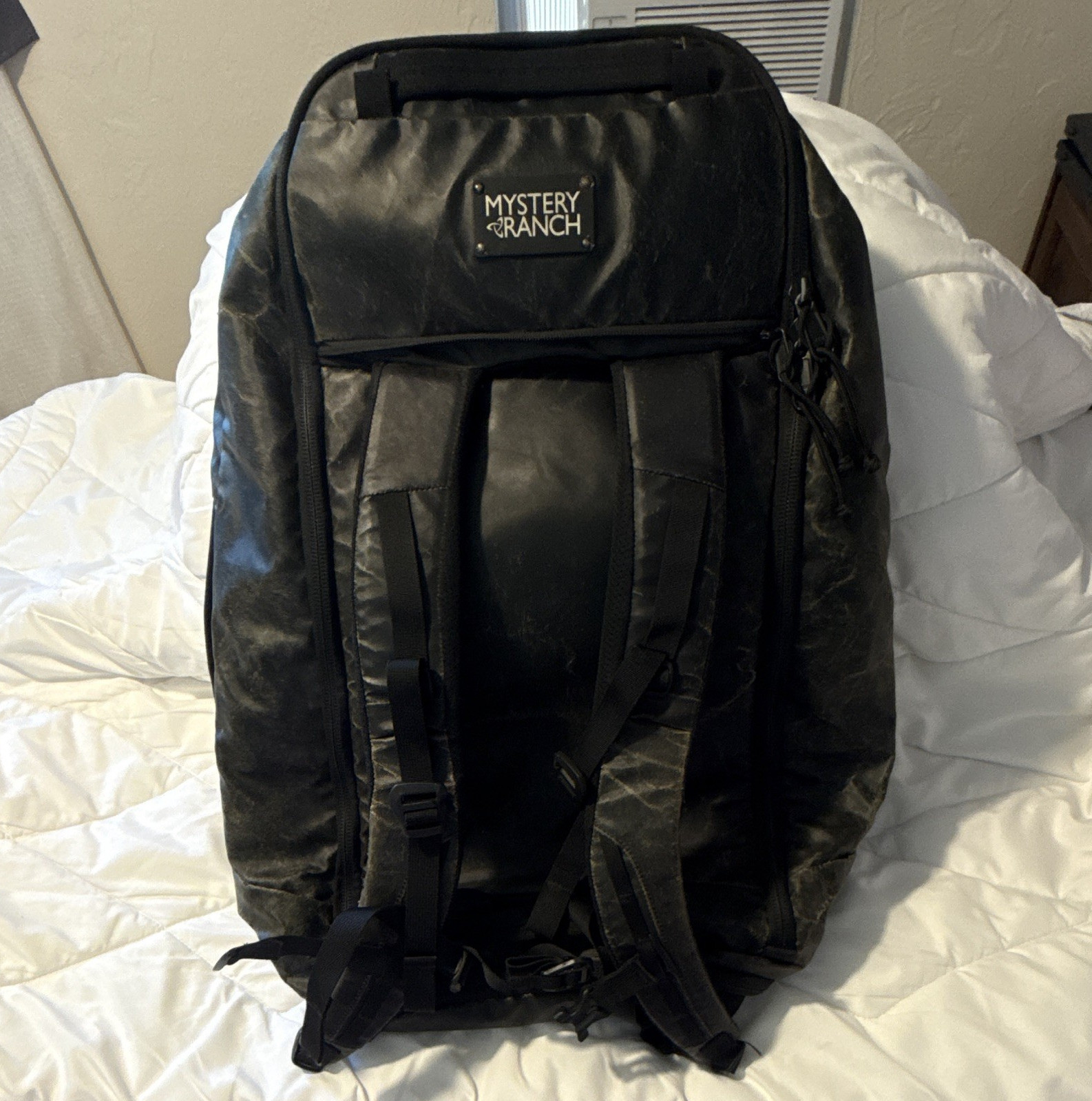 Mystery Ranch Black 21L Nylon Hiking Backpack 7 Pockets Laptop Sleeve