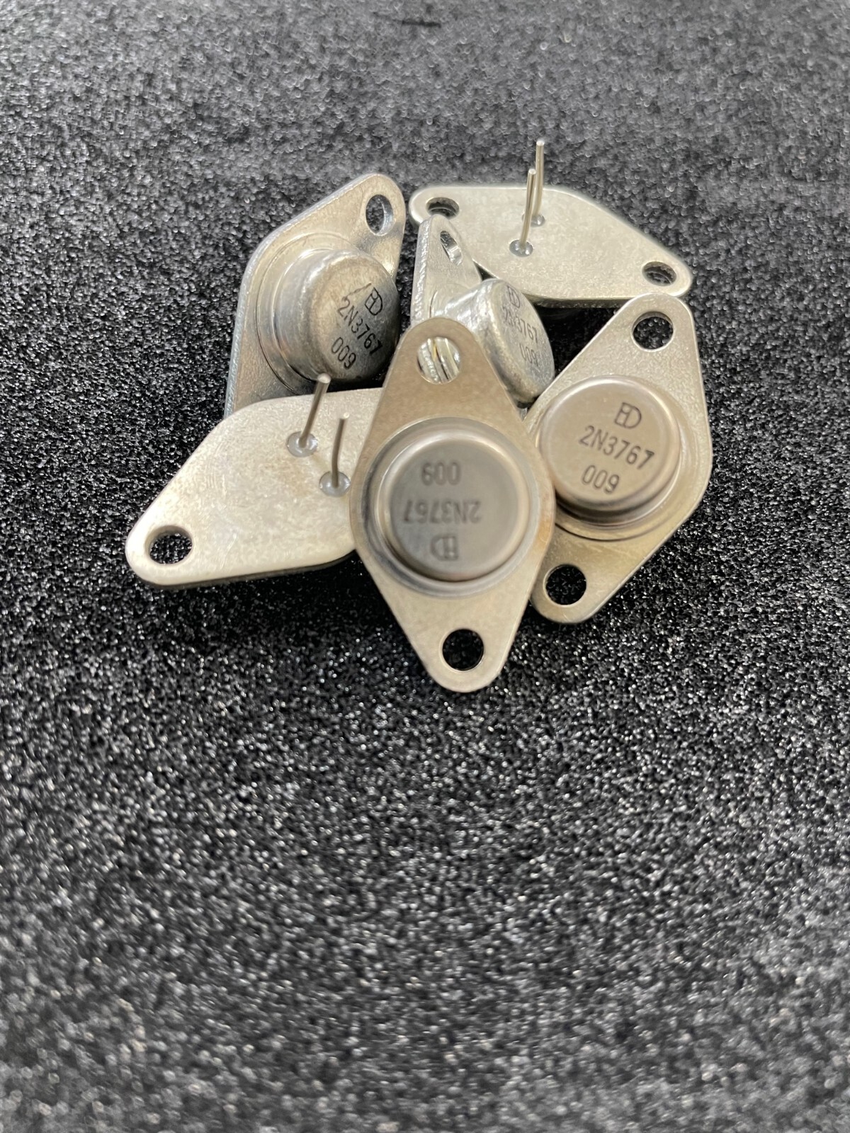 2N3767 Bipolar Junction Transistor, NPN Type, TO-66 (1PC)