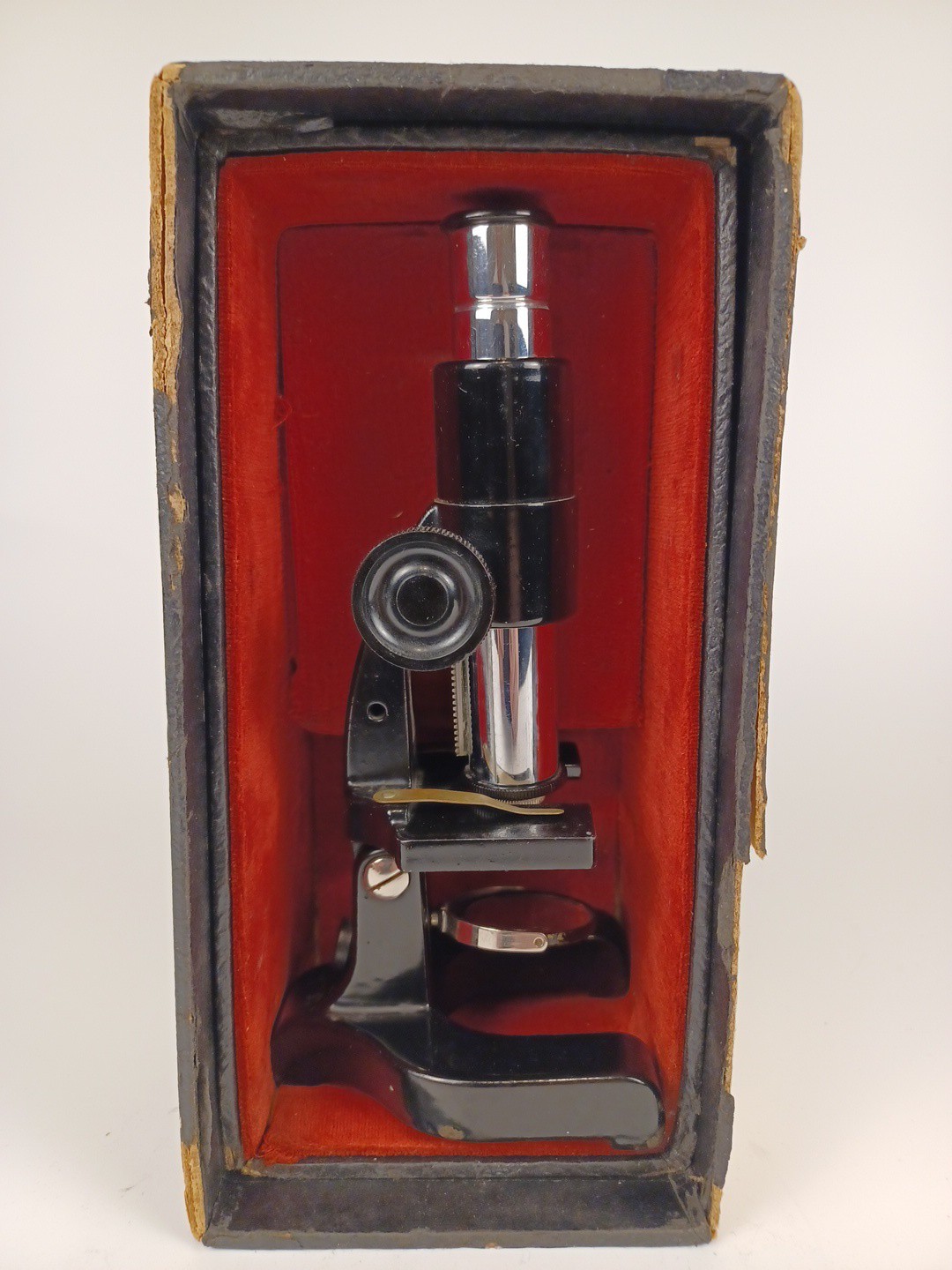 Vintage Wollensak Microscope 250 Power M1842 USA w/ Red Velvet Case