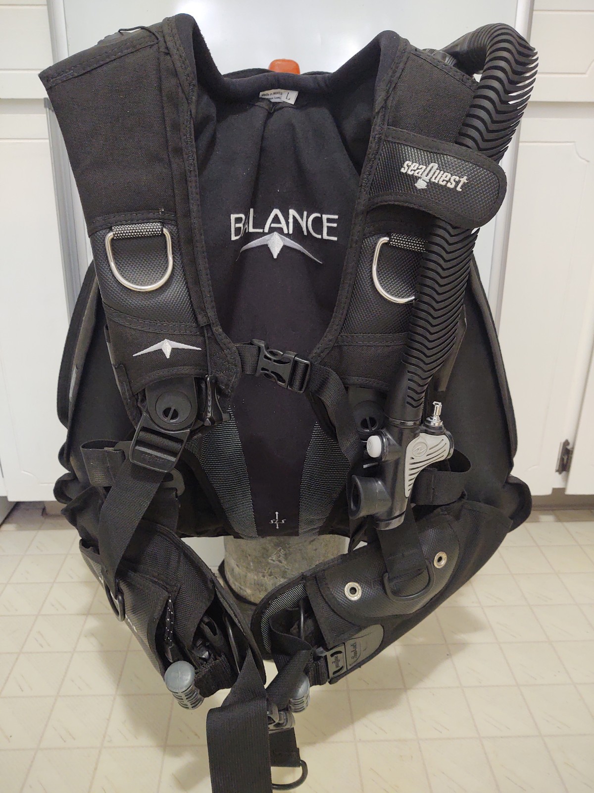 Used Tested - SeaQuest Balance BCD – back inflation, weight integrated – Large
