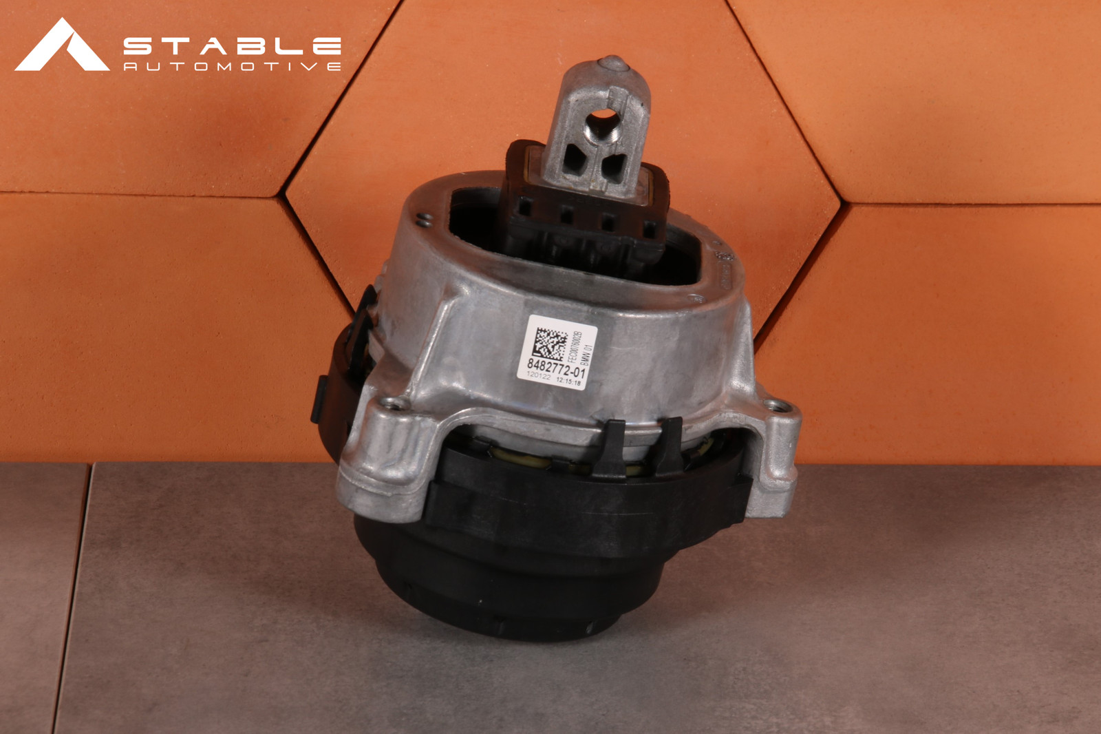 BMW G30 G31 B47 B47B B47D B47F XD5O RIGHT ENGINE MOUNT BRACKET 8482772 32 km !!!