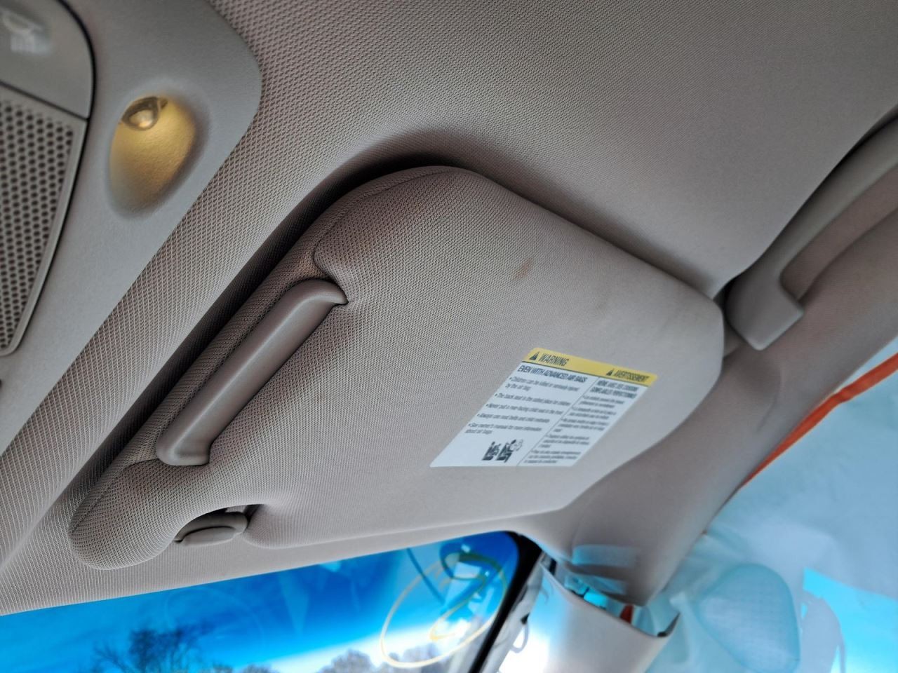 PATHFINDR 2015 Glove Box 4837613