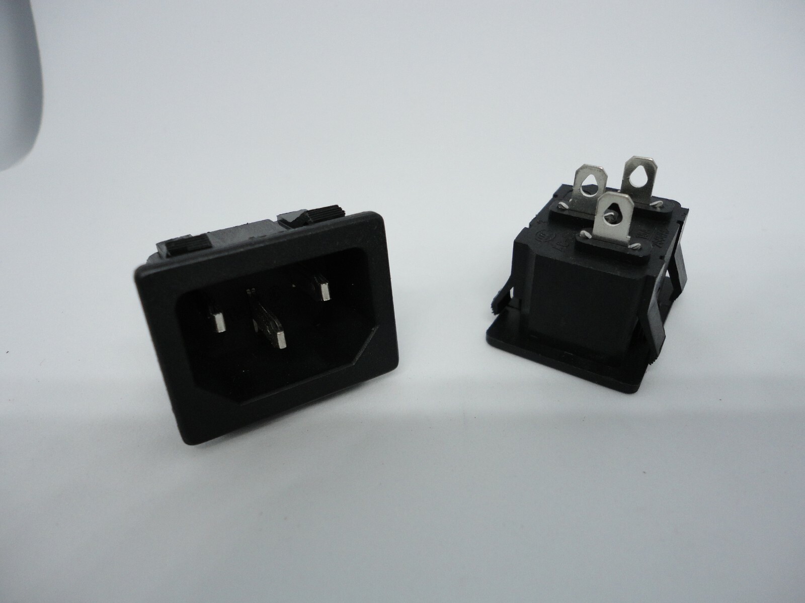 2 Pack AC Power Supply Electric Cable Connection Socket Port Jack 250V Computer