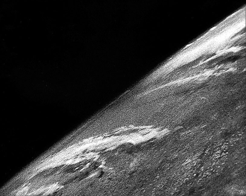 FIRST PHOTO TAKEN FROM SPACE V-2 ROCKET 11x14 GLOSSY PHOTO PRINT