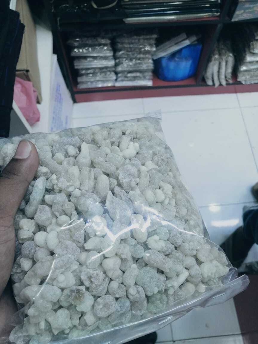 Royal hojari frankincense resins medicine grade from Oman  1 kg