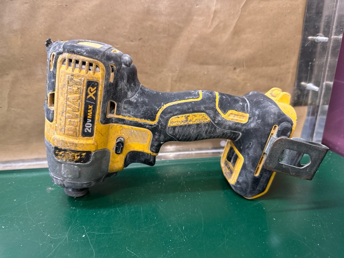 DeWalt DCF887 20v XR 1/4" Hex Impact Driver (Tool Only) (E10051144)
