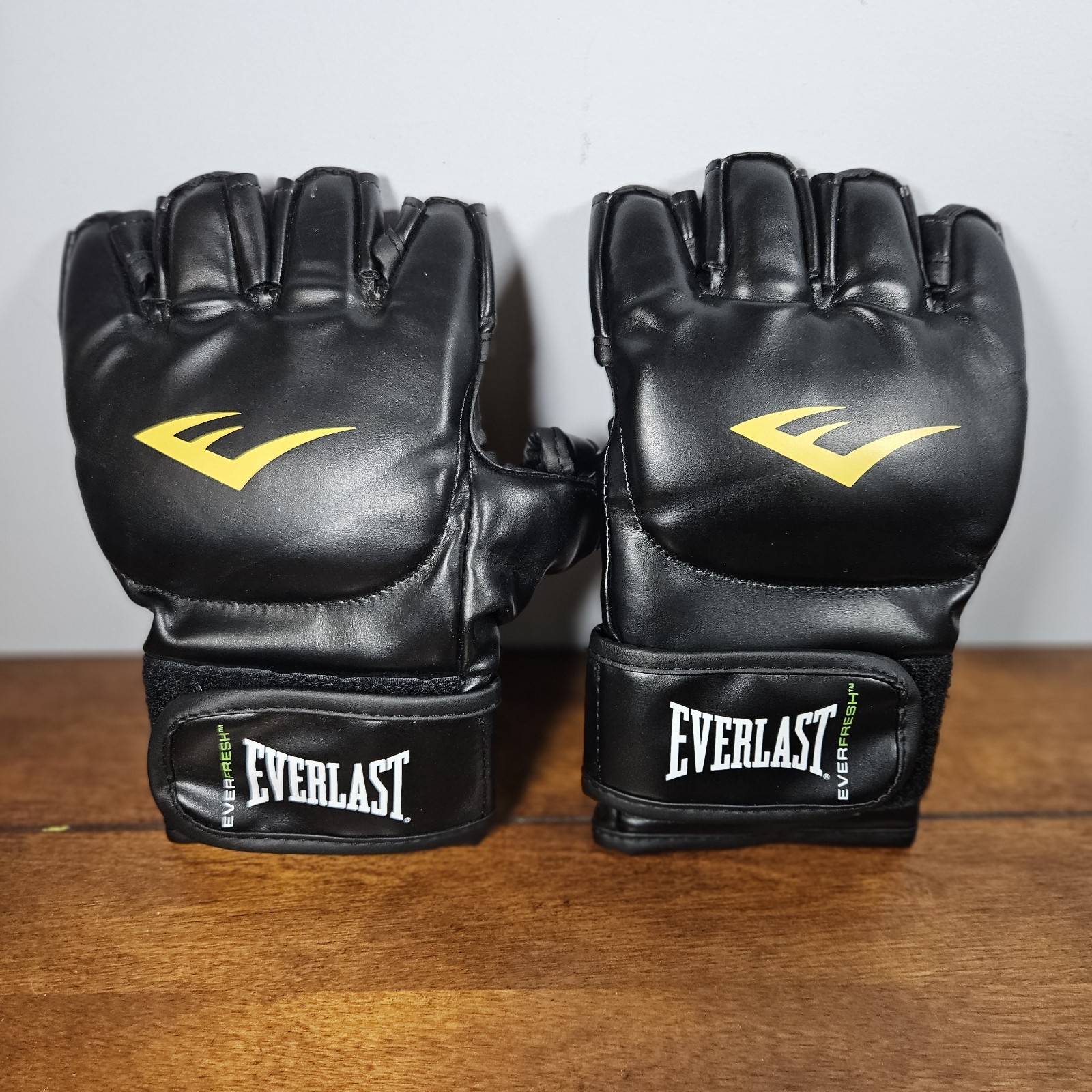 Everlast Pro Style MMA Grappling Training Gloves Black Mesh Palm size L/XL