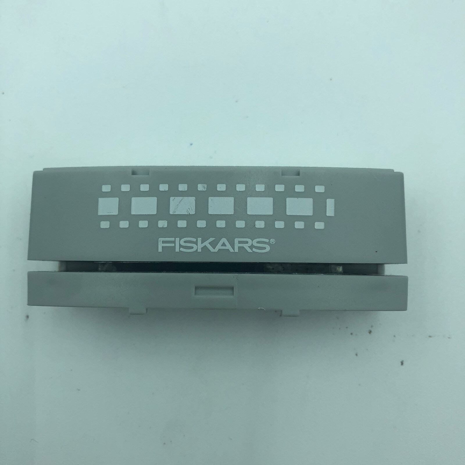 Fiskars Crafts Squares Interchangeable Border Punch Cartridge, Small