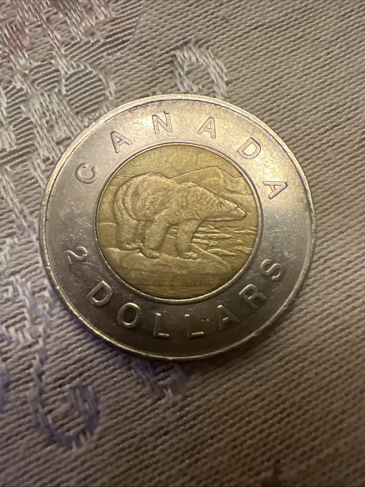 Canada 2 Dollar Coin 1996 Queen Elizabeth II As Pictured