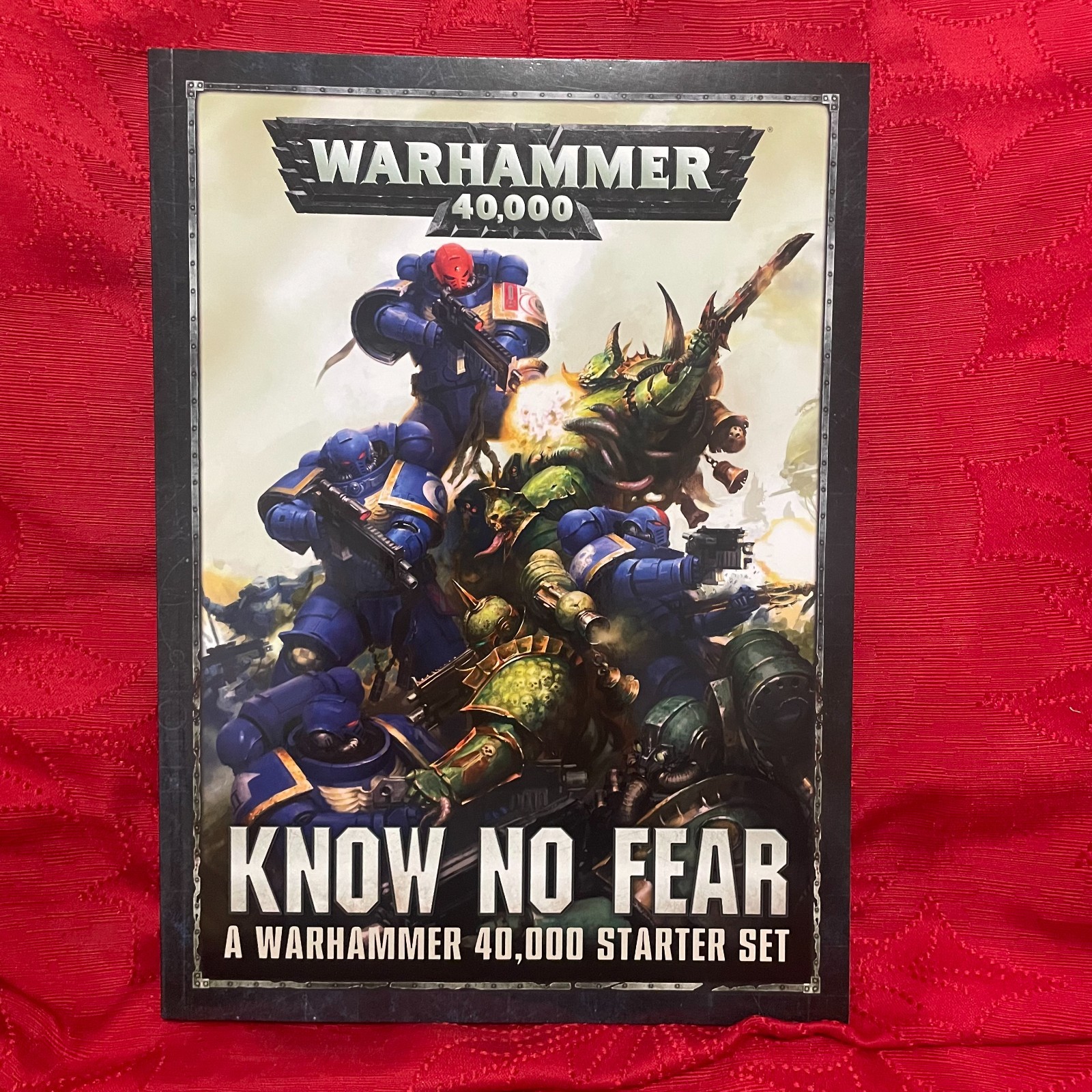 Know No Fear: A Warhammer 40,000 Starter Set Games Workshop 2017 Book Only
