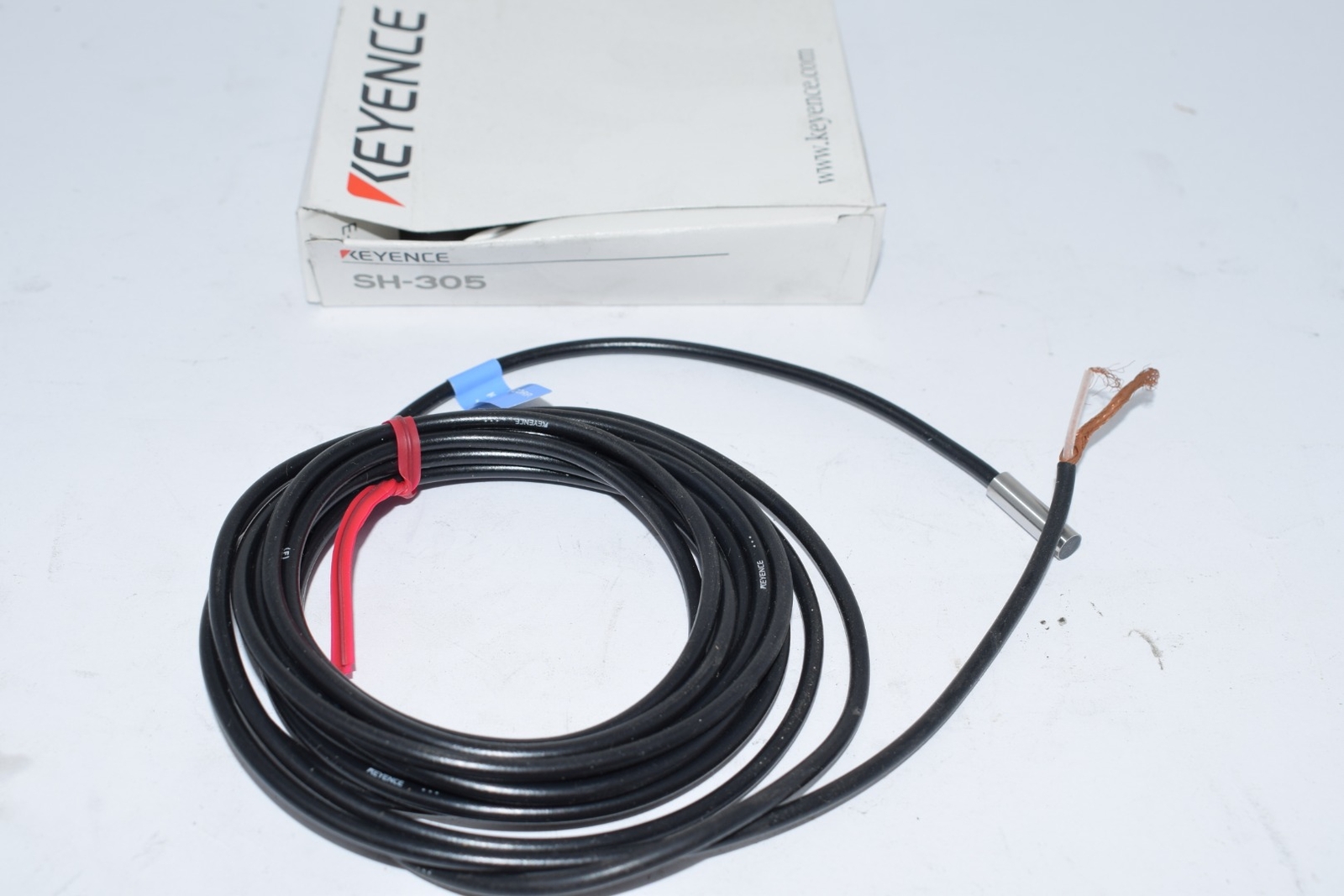 NEW Keyence SH-305 Proximity Sensor Head EG series