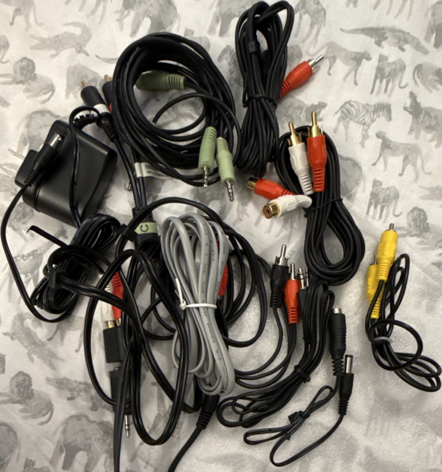 Mixed Lot Audio Video Cables RCA 3.5mm Power Adapters Various Types