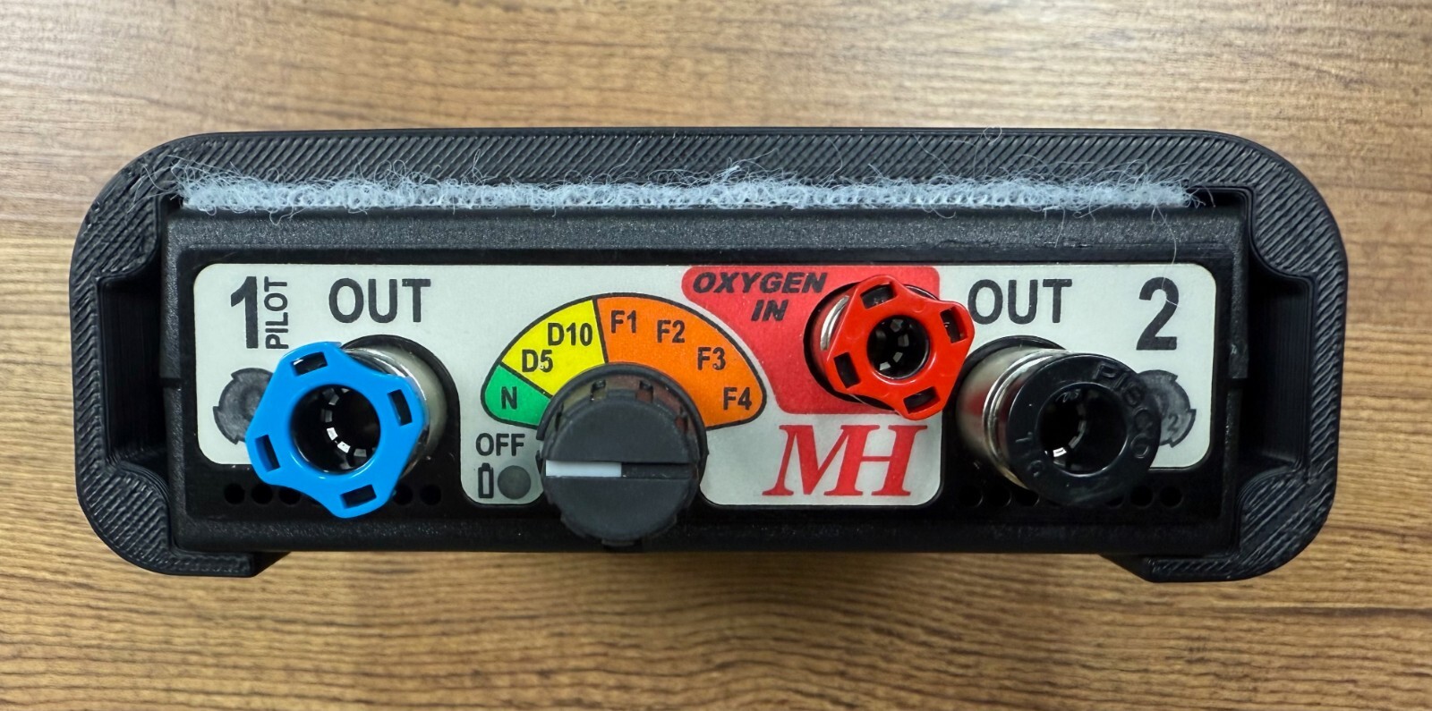 Mountain High O2D2 Mounting Bracket - Slides out to change batteries