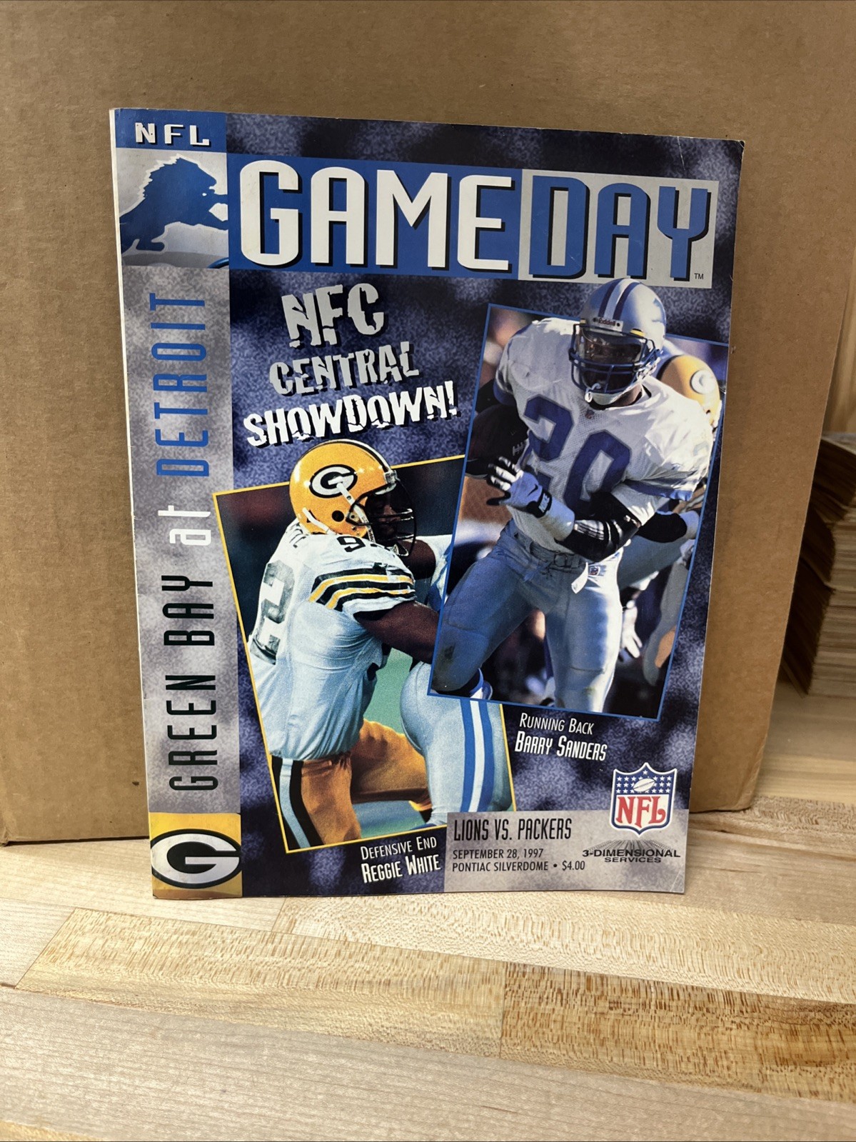 1997 Barry Sanders/Reggie White Cover Detroit Lions Program. EX Box 301