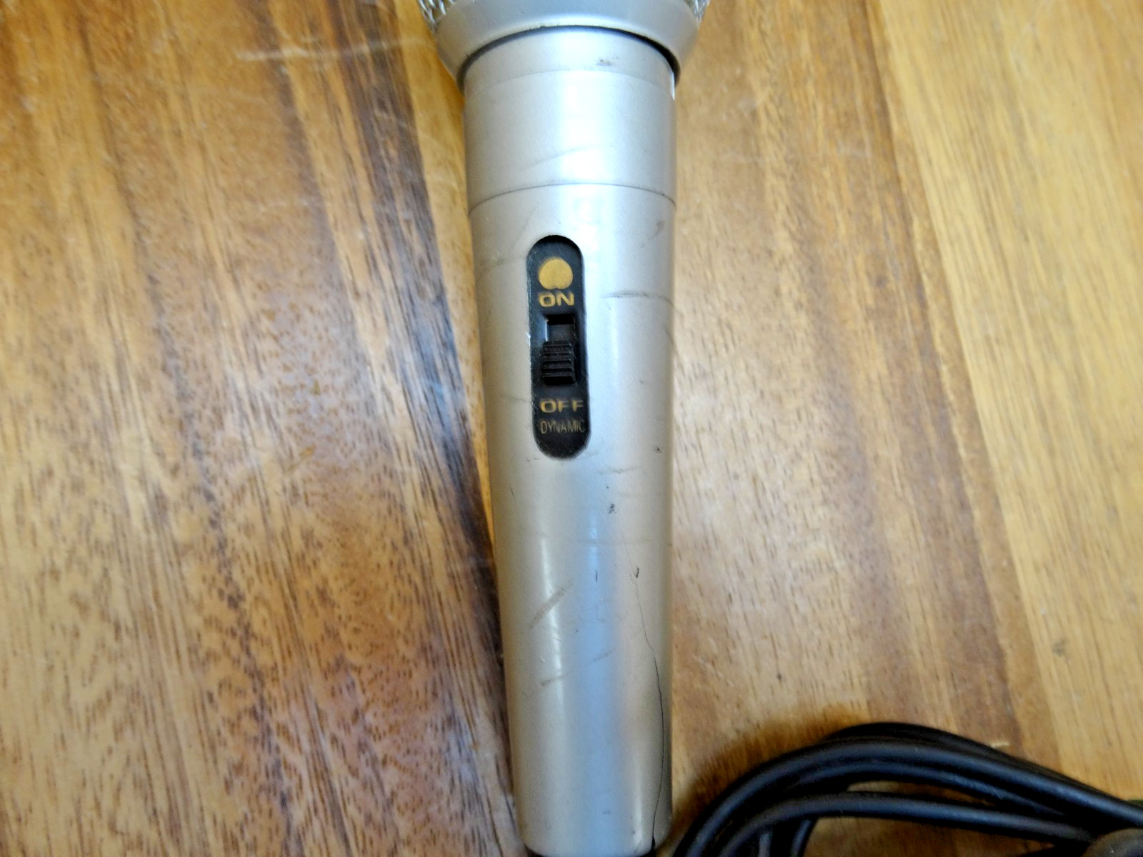 Dynamic Karaoke Microphone
