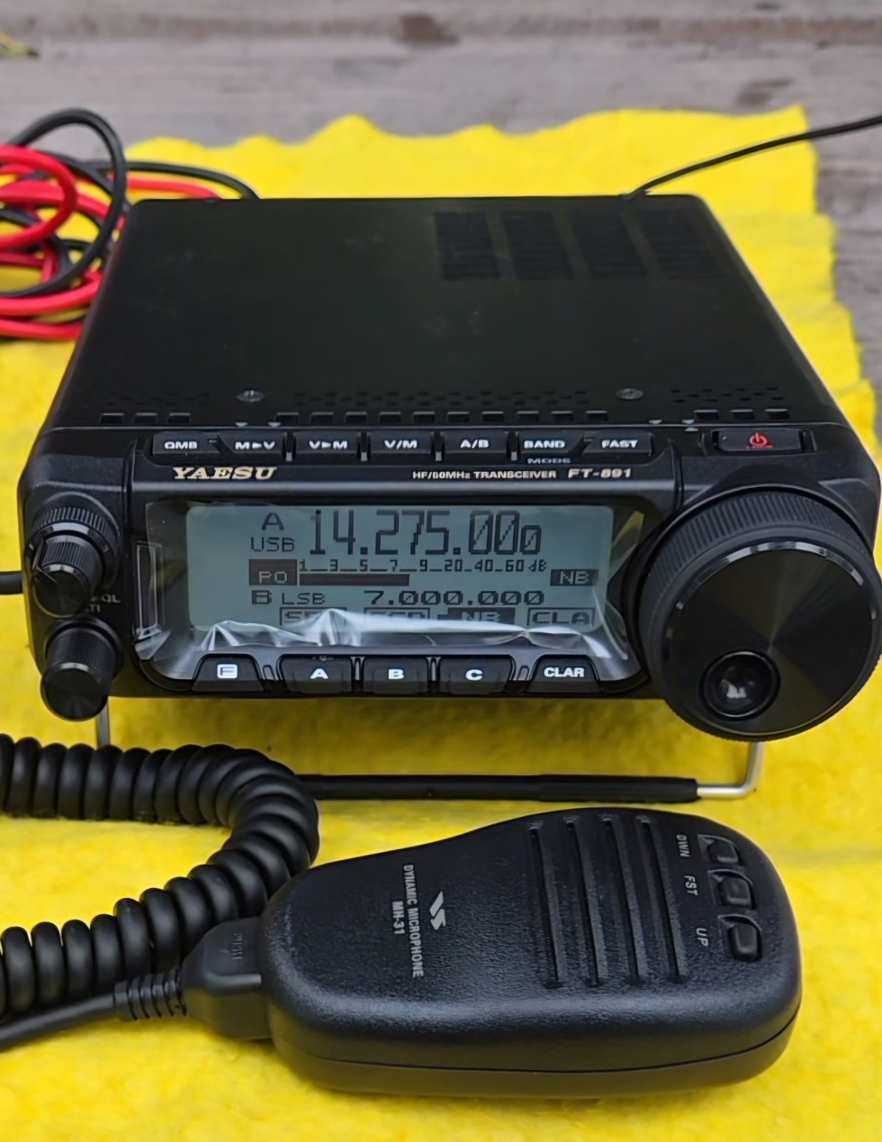 Yaesu FT-891 HF/6M 100W Amateur Radio Transceiver w/ Box, Mic, Manual, Pwr Cable