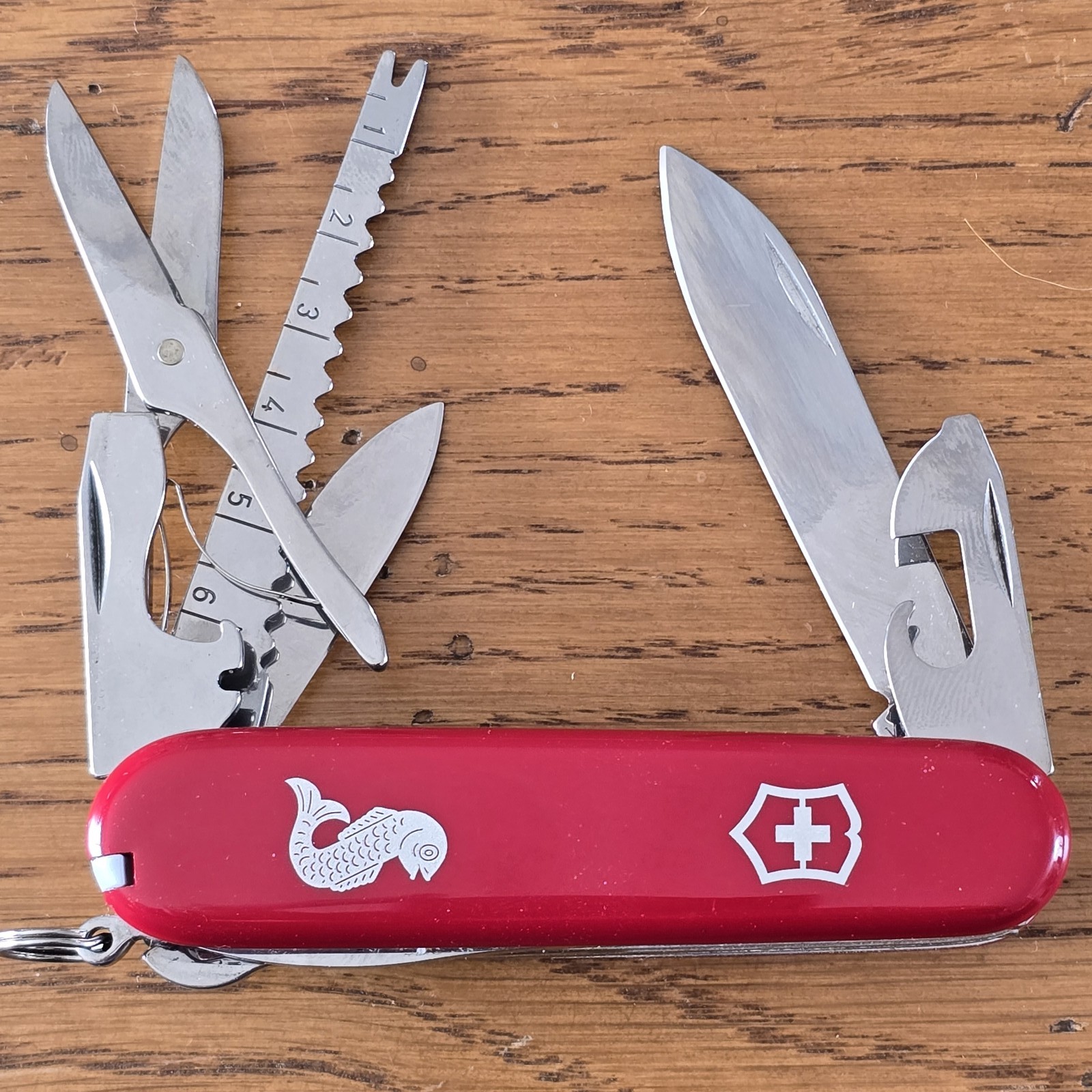VICTORINOX FISHERMAN SWISS ARMY KNIFE 91MM 4 LAYER MULTI TOOL