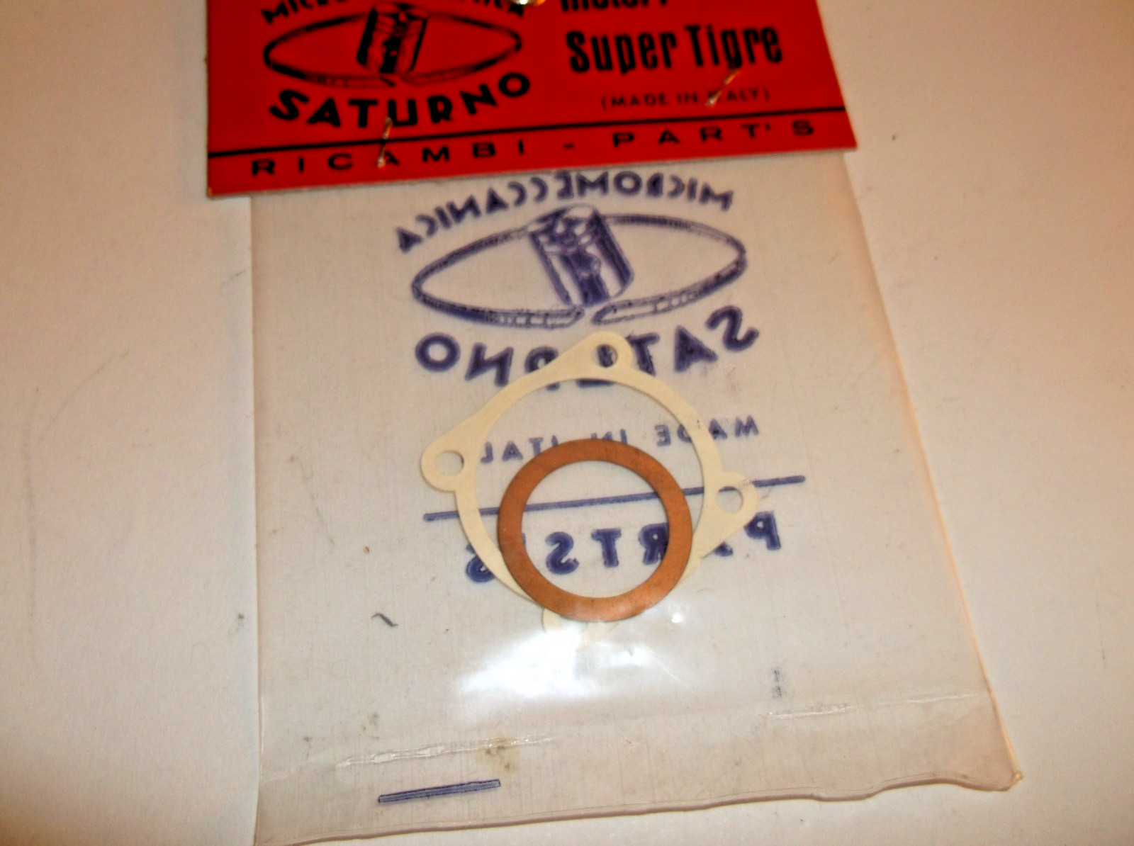 SUPER TIGRE G- .15 HEAD AND BACK PLATE   GASKET  NEW OLD STOCK   #A-15/15