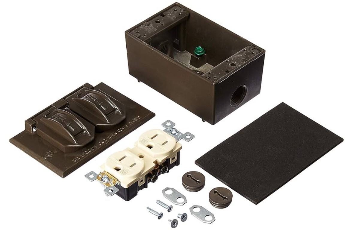 🔴Bell 5839-7 Bronze Outdoor Rectangular Duplex Receptacle Outlet Kit Cover‼️