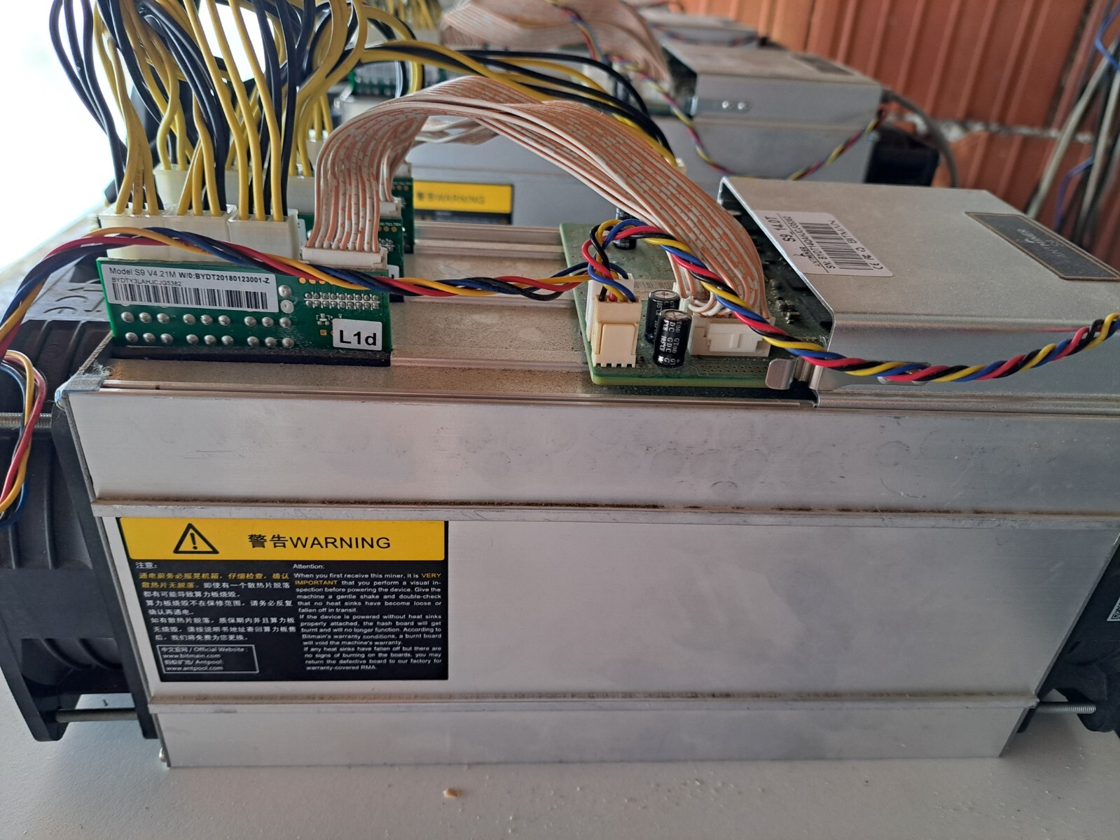 asic miner s9 and s9i