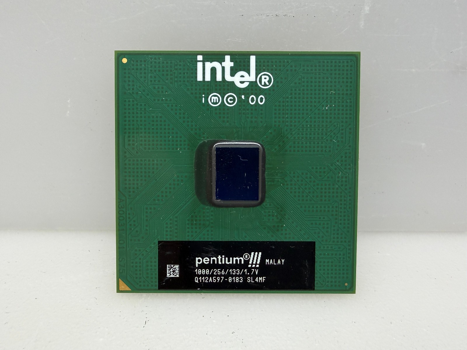 Intel Pentium III 1GHz FSB 133MHz Socket 370 CPU with Free Shipping