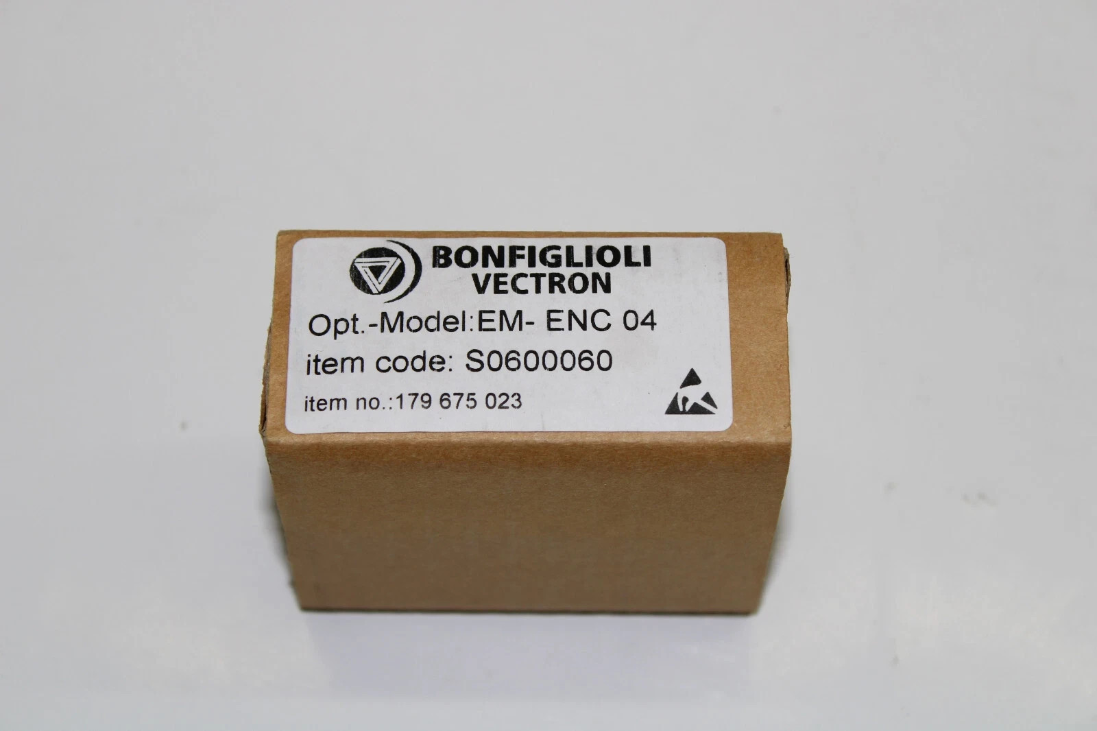 NEW BONFIGLIOLI EM-ENC 04 179-675 023 IN STOCK