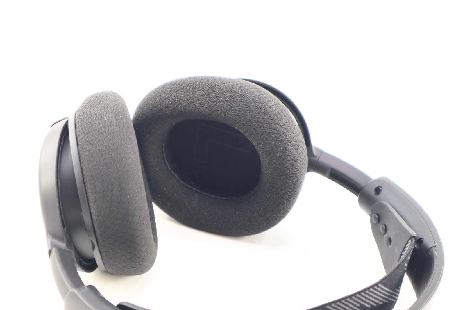 SteelSeries Arctis Nova 1 Wired Multi-System Gaming Headset Tested