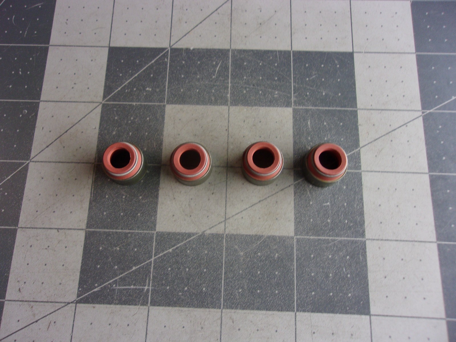 SBI 122-1491 (4) Valve Stem Seals Mercedes OM460 L6 798cc 12.8L MBE4000 w/o EGR