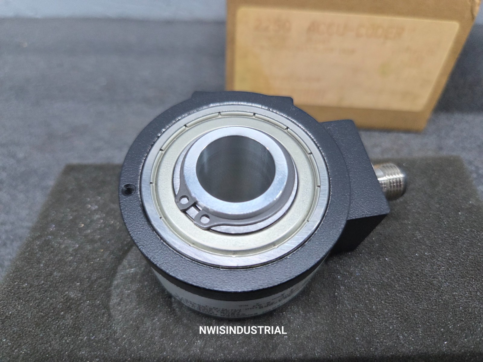 Accu-coder 225Q-34-0100-PU-N-N-J Encoder 5-24VDC
