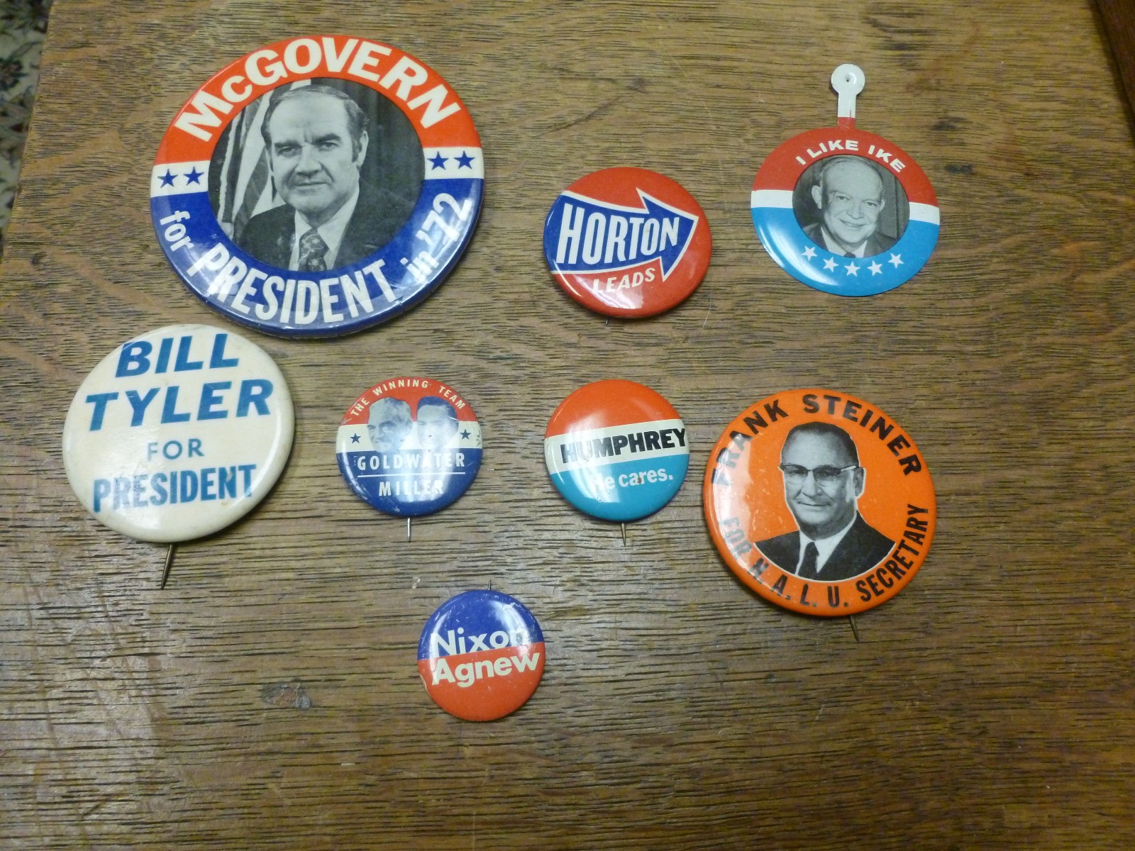 Lot of 8 Vintage Campaign Buttons