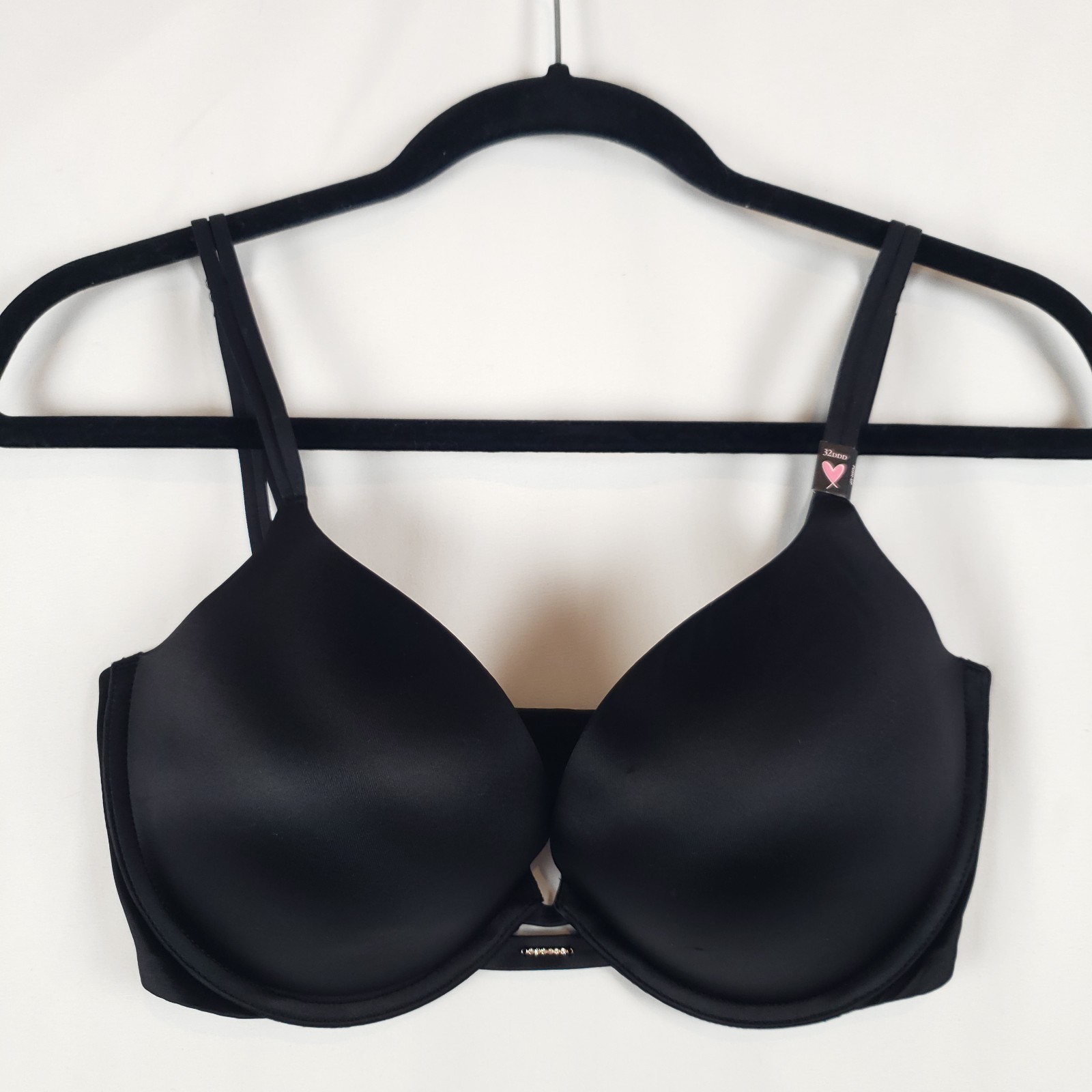Victorias Secret Very Sexy Push-Up Bra 32DDD Padded Underwire Black NWT