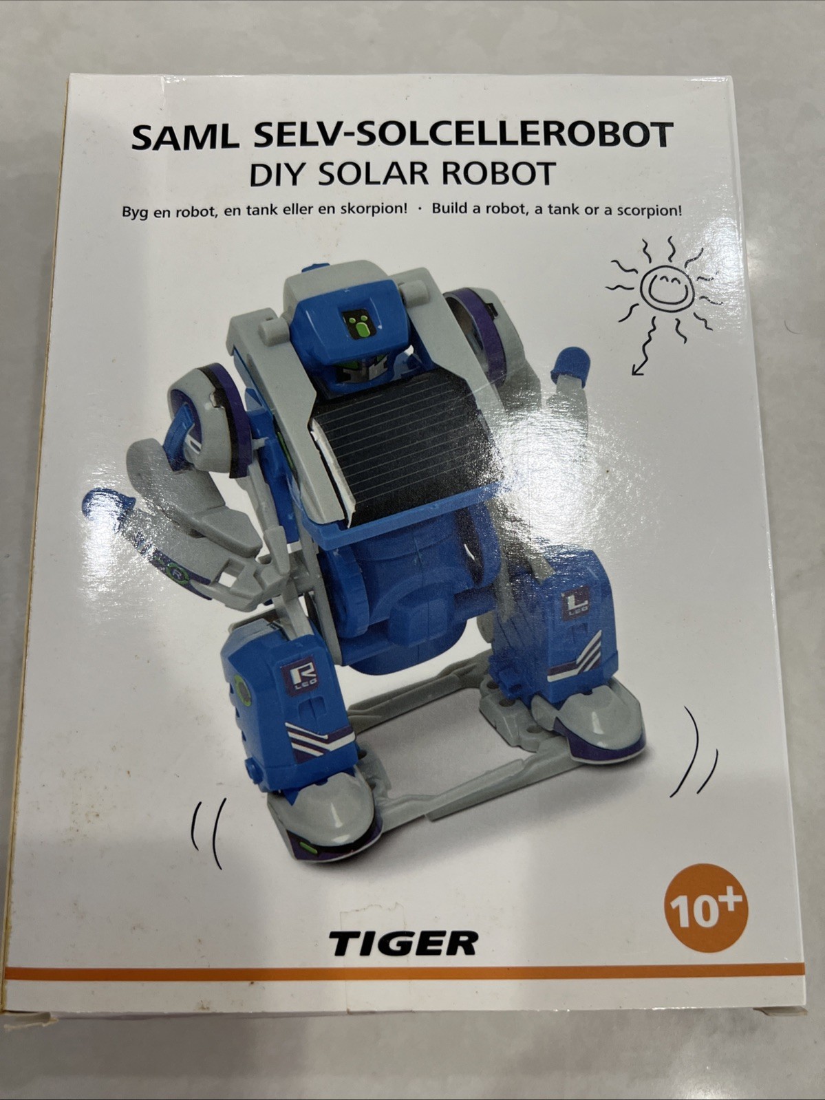 Tiger DIY Solar Robot - Build A Robot, A Tank Or A Scorpion