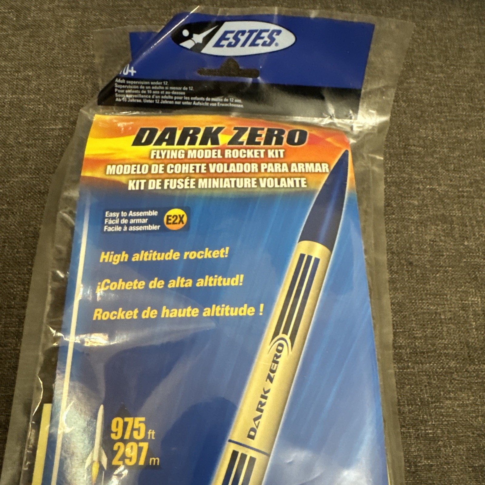 Estes Dark Zero High Altitude Rocket Flying Model Rocket Kit 2013 New