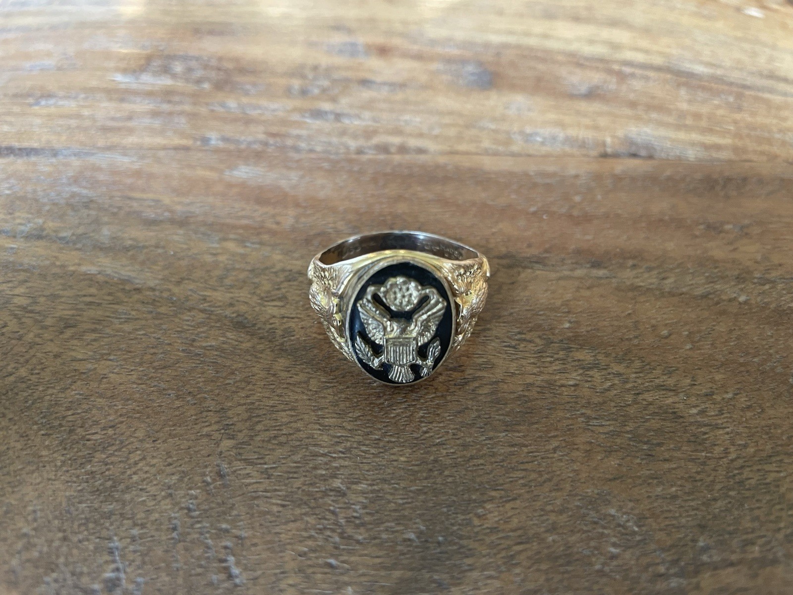 US Army ring post WWII 14k rolled gold plate Uncas Manufacturing Company