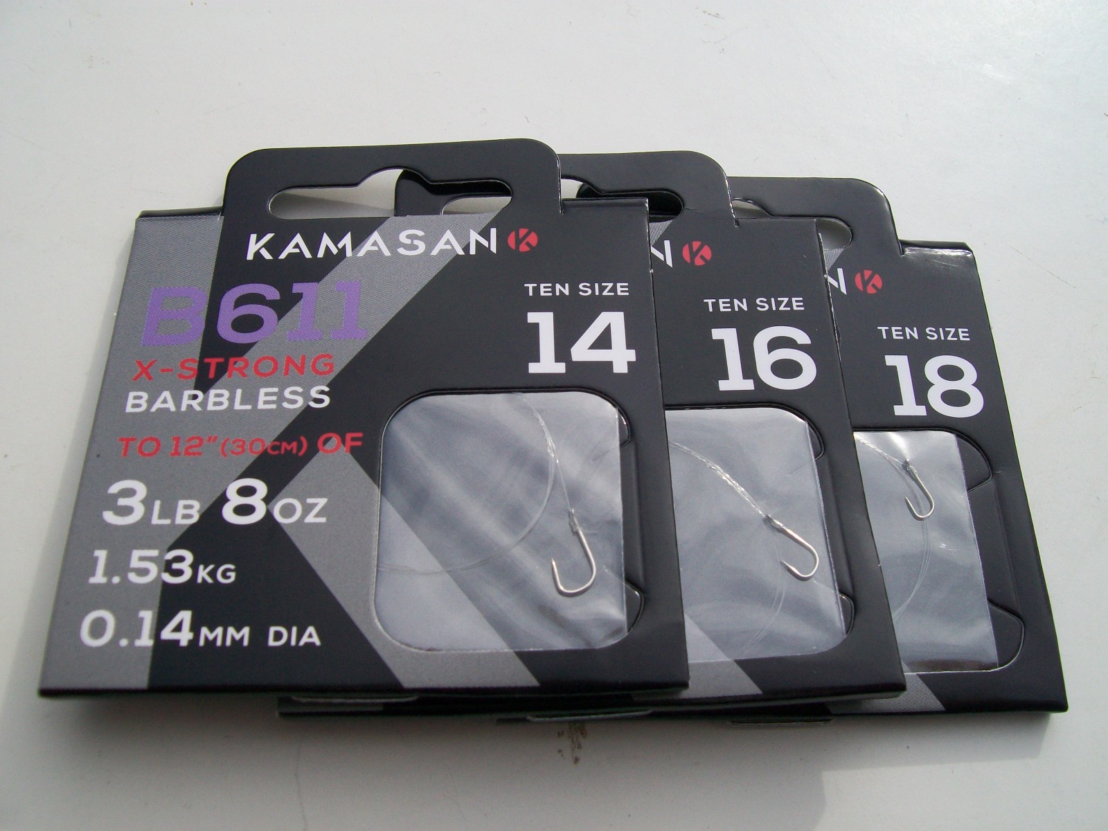 30 x Assorted  Kamasan B611 Barbless Hooks To Nylon Sizes 14, 16 & 18.