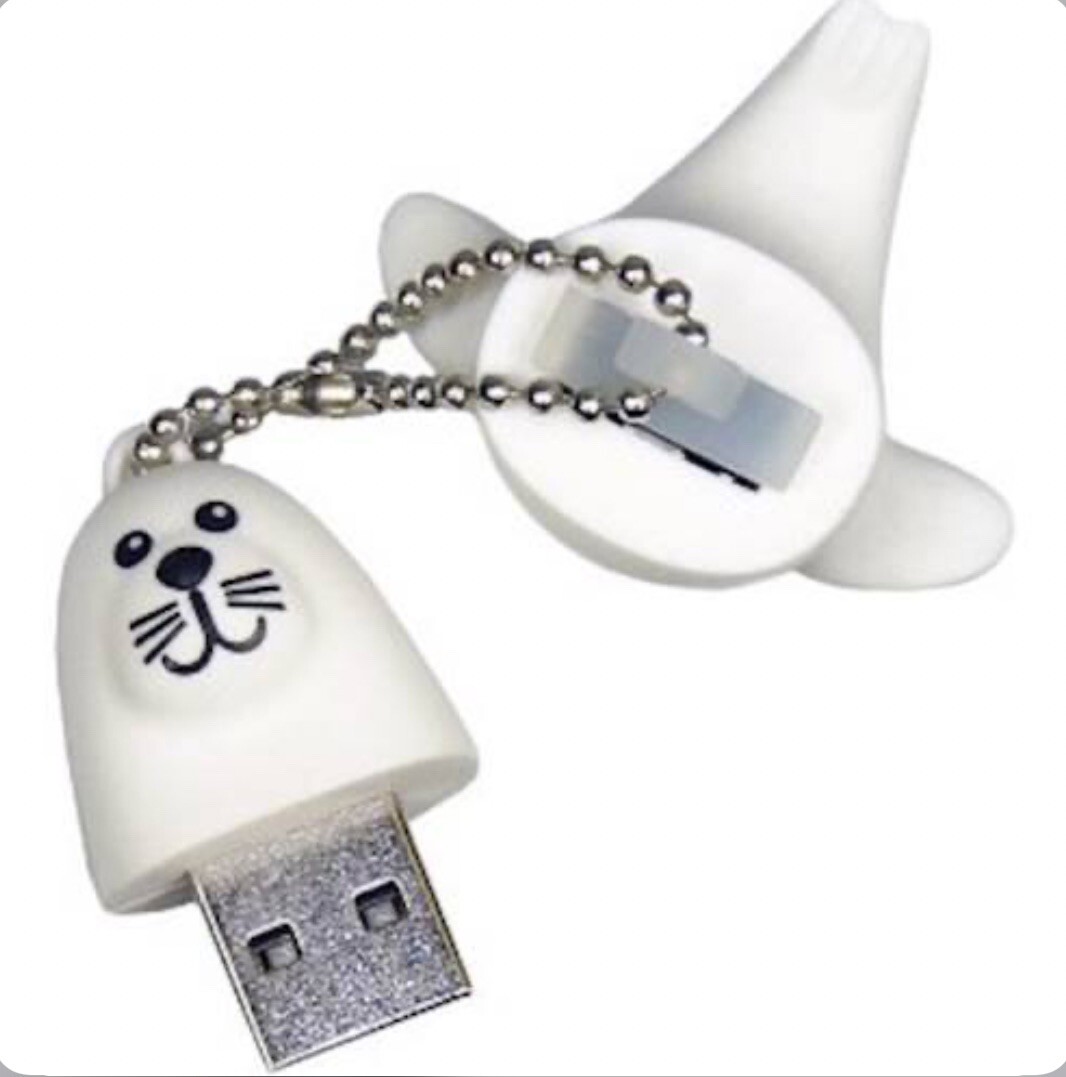NEW Emtec 3D White Seal Character 8GB USB 2.0 Flash Drive