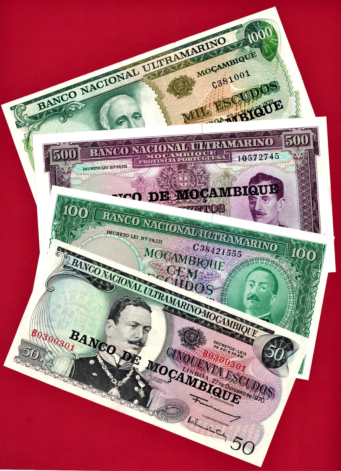 MOZAMBIQUE OVERPRINT UNC Notes 50 (P-116), 100 (P-117), 500 (P-118) & 1000 P-119