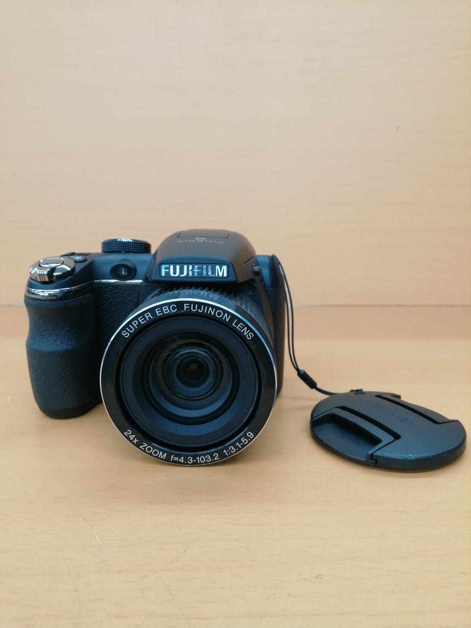 Fujifilm FINEPIX S3200 Digital Camera 24x Zoom